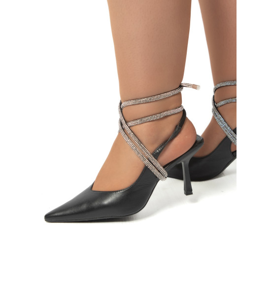Sapato com Cordão de Brilhos