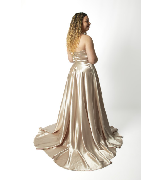Conjunto de Corpete e Saia em Cetim