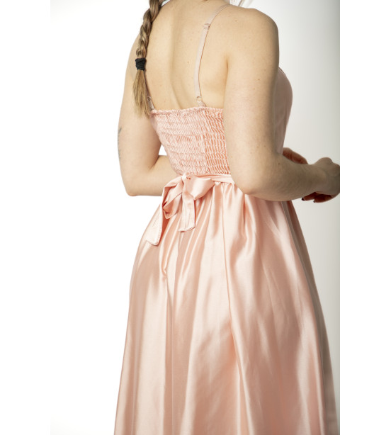 Vestido Rosa com Cinto Brilhante