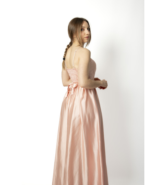 Vestido Rosa com Cinto Brilhante