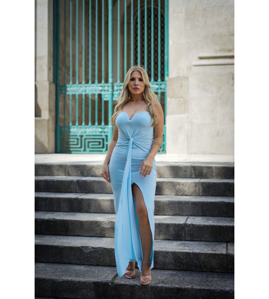 Vestido com Decote de Coração